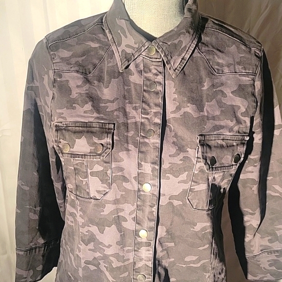 Soft Surroundings Gray Denim Jacket/Dress, Size: M - Picture 2 of 9